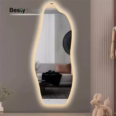 Grand miroir de salle de bain à LED